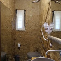 Camera Preistoria, Agriturismo 