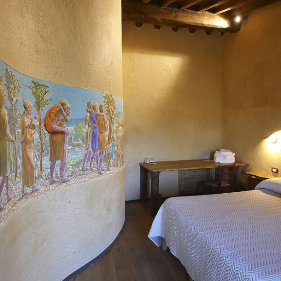 Neoclassicism room “Deluxe”