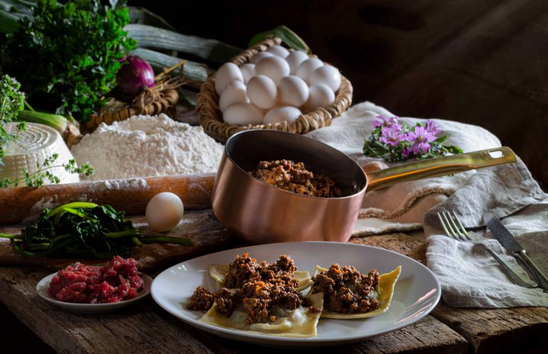 INGRESSO ALLE TERME (3 ORE) E CENA CON MENU ESSENZA PRESSO IL RISTORANTE PER 2 PERSONE - Giorni Festivi e Prefestivi